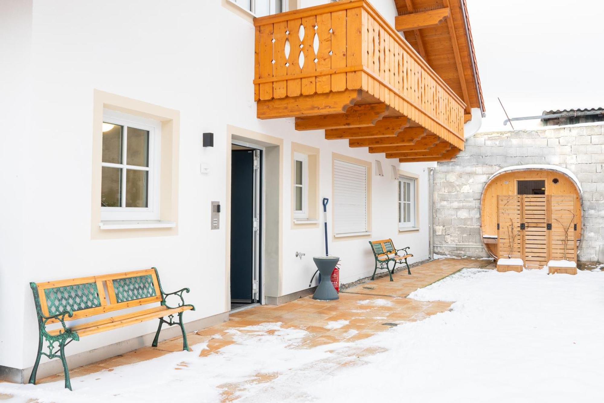 Liboria I Traumhafte Ferienwohnung In Aidling Am Riegsee Mit Atemberaubendem Blick Auf Die Majestaetische Zugspitze! ภายนอก รูปภาพ